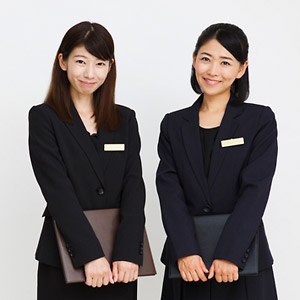 百貨店スタッフ
